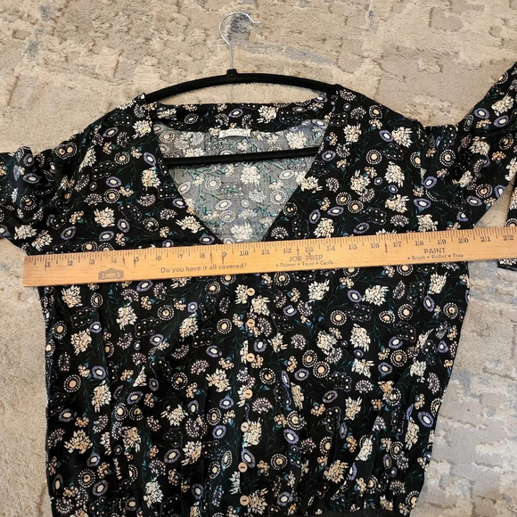 Intimately Free People boho flare sleeve bodysuit. Size Small - Picture 16 of 17